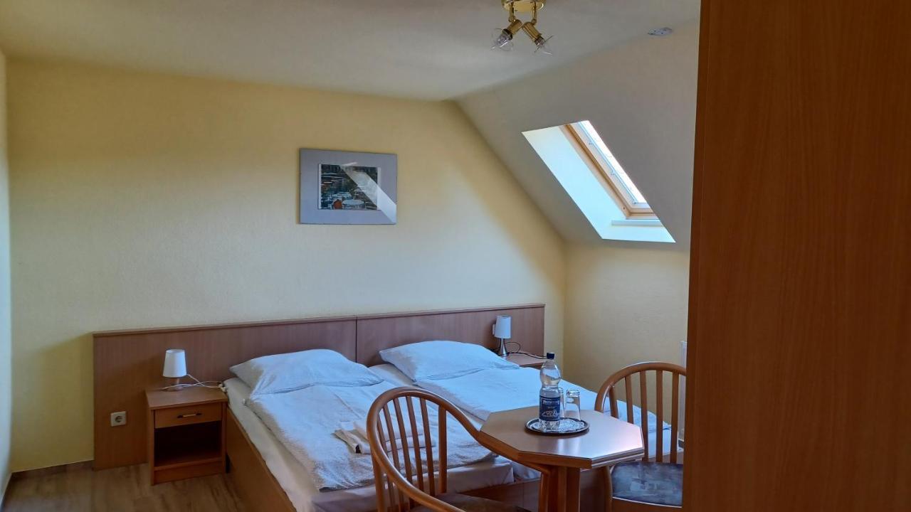 Hotel Haus Waldesruh à Petersdorf  Extérieur photo